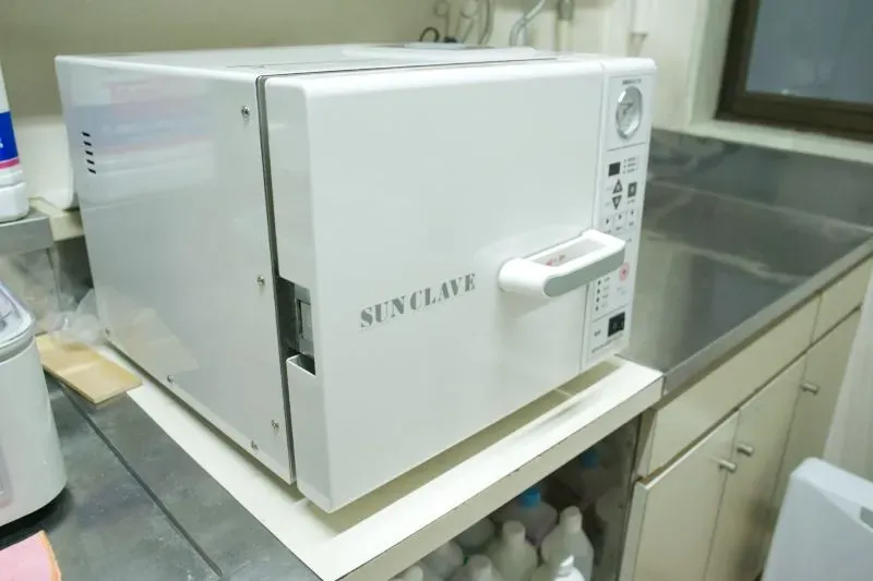 オートクレーブ（高圧蒸気滅菌器）